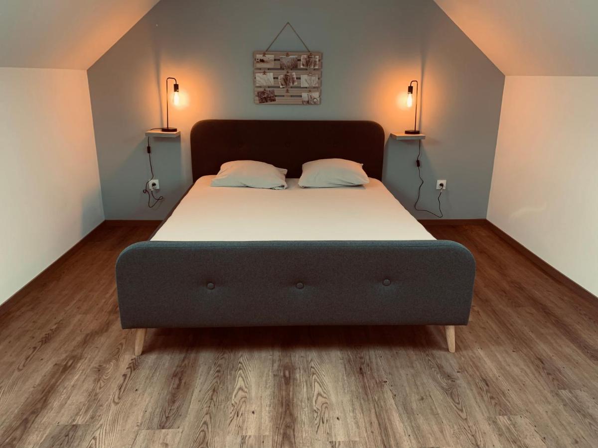 Bella Vista, parking gratuit Apartment Moneteau Bagian luar foto
